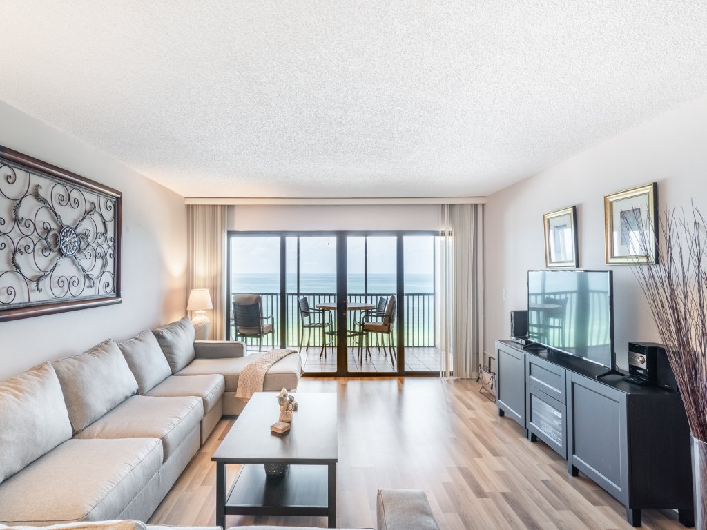 Reflections - Gulf Front Condo directly on the Ocean Vacation Rental in Indian Rocks Beach - RedAwning