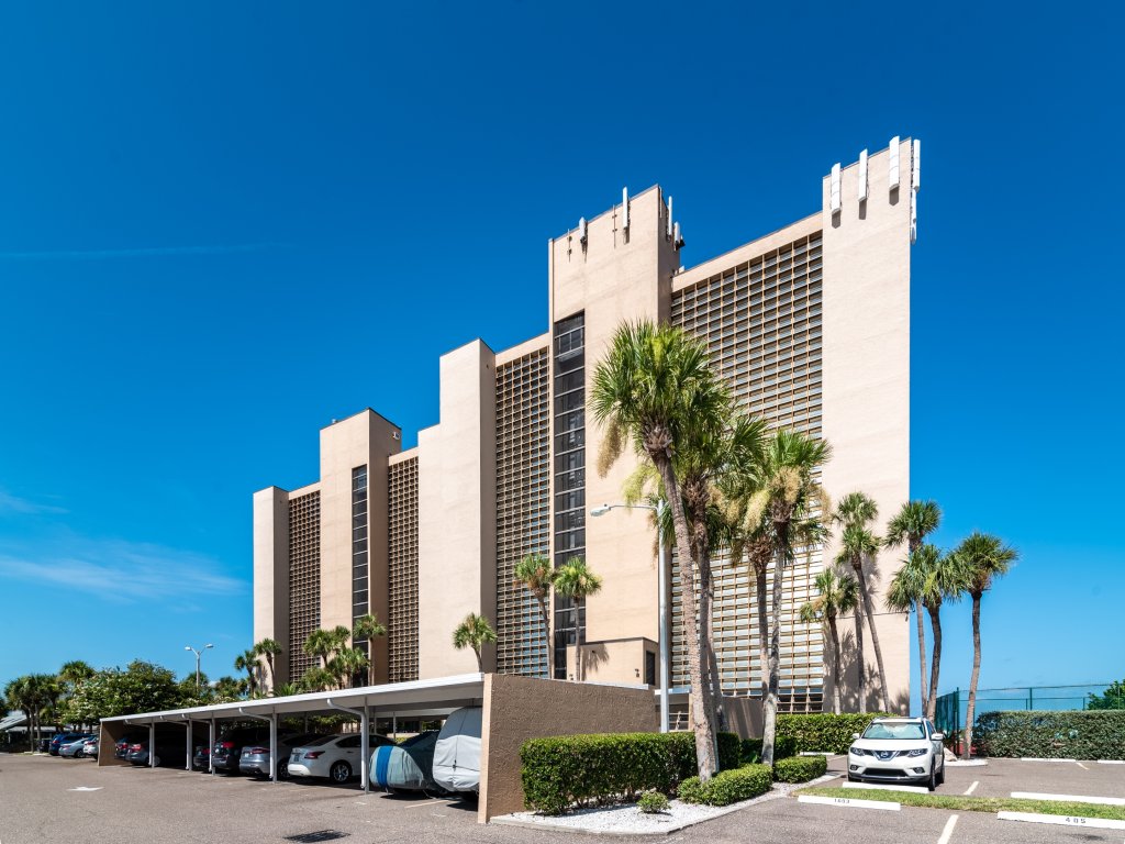 Reflections - Gulf Front Condo directly on the Ocean Vacation Rental in Indian Rocks Beach - RedAwning