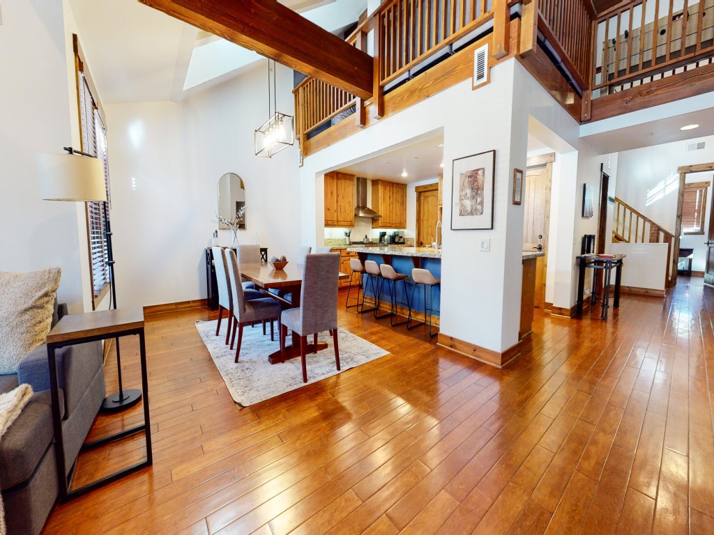 Snowcreek VI The Lodges 1130 Pet-Friendly, Beautiful and Spacious, Garage and Washer Dryer Vacation Rental in Mammoth Lakes - RedAwning
