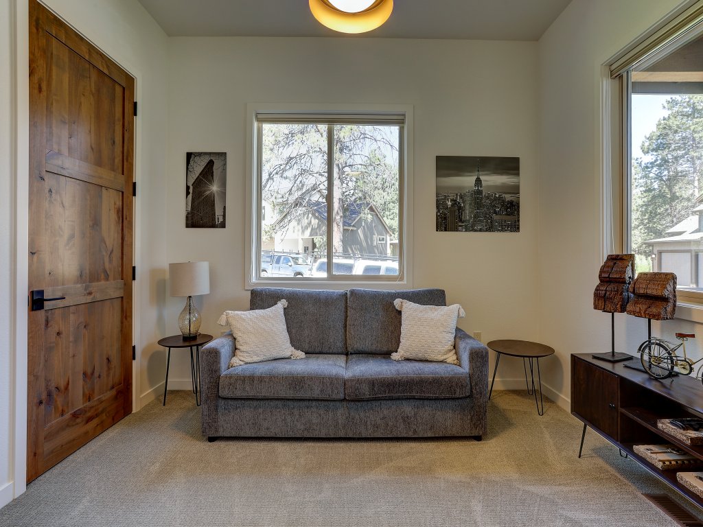 Outback Vacation Rental in Bend - RedAwning