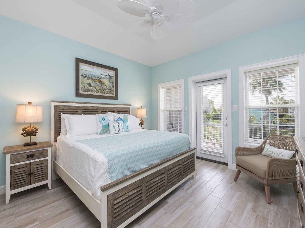 113B E. Cora Lee Vacation Rental in South Padre Island - RedAwning