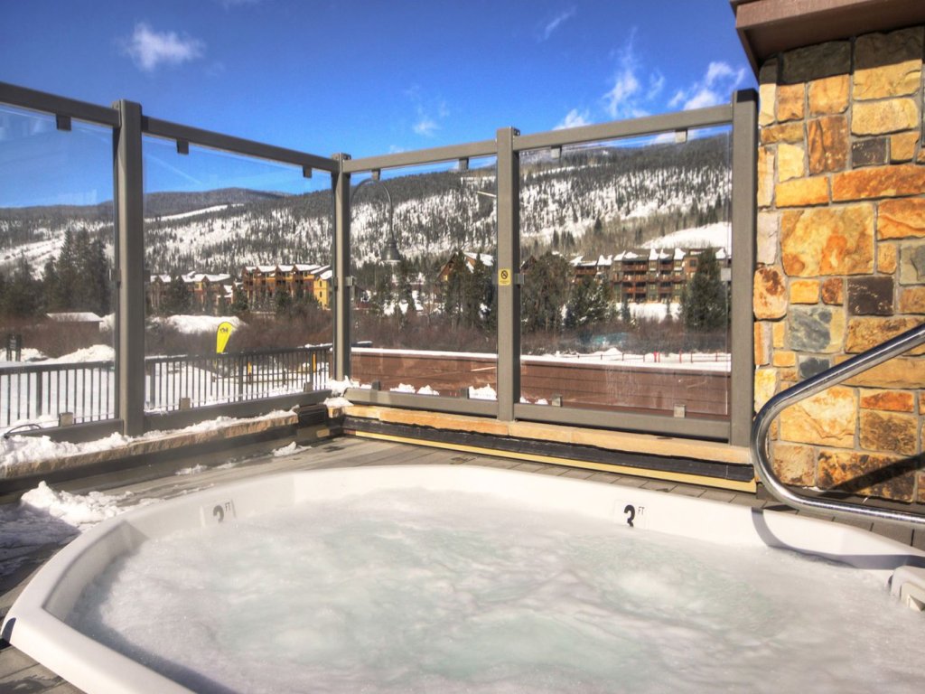 2800 Slopeside Vacation Rental in Keystone - RedAwning