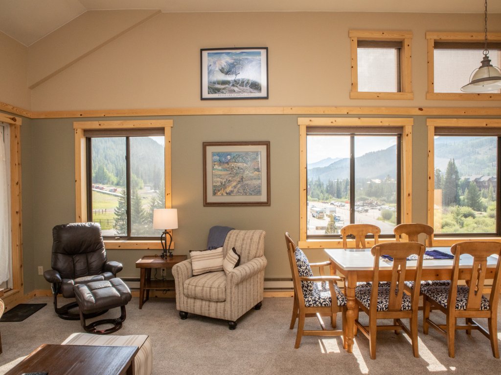 2800 Slopeside Vacation Rental in Keystone - RedAwning