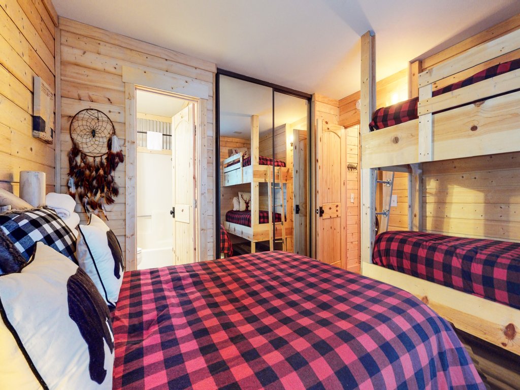 Forest Creek 29 Forest Setting Mountain Townhouse with Private Jacuzzi Vacation Rental in Mammoth Lakes - RedAwning