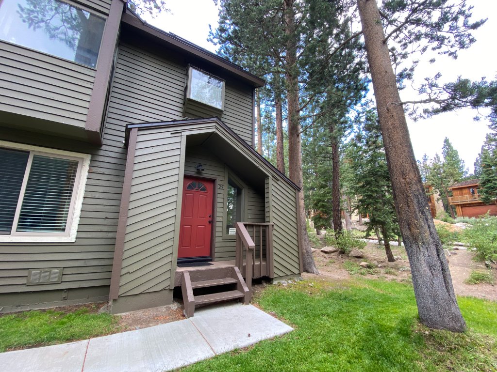 Forest Creek 29 Forest Setting Mountain Townhouse with Private Jacuzzi Vacation Rental in Mammoth Lakes - RedAwning