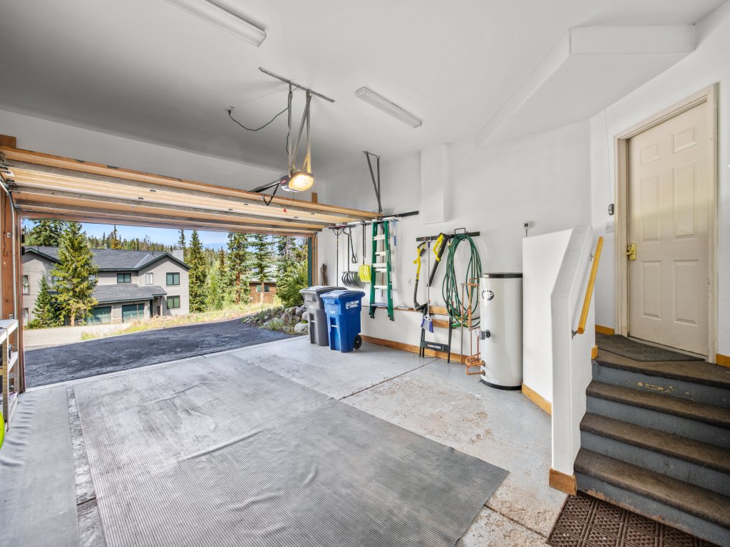 Cutty Sark Court #1 3BR Mountain Views Vacation Rental in Silverthorne - RedAwning