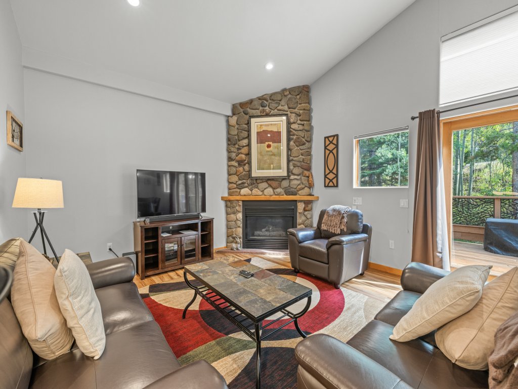 Cutty Sark Grand Combo 6BR 4.5BA Vacation Rental in Silverthorne - RedAwning