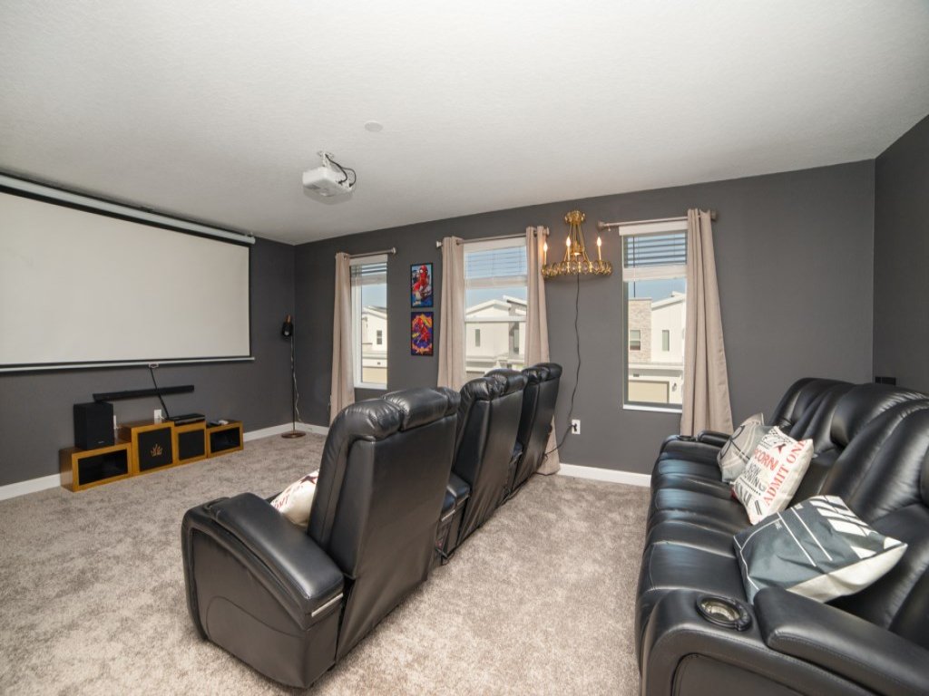 Large Family Home With All The Fun! Vacation Rental in Davenport - RedAwning