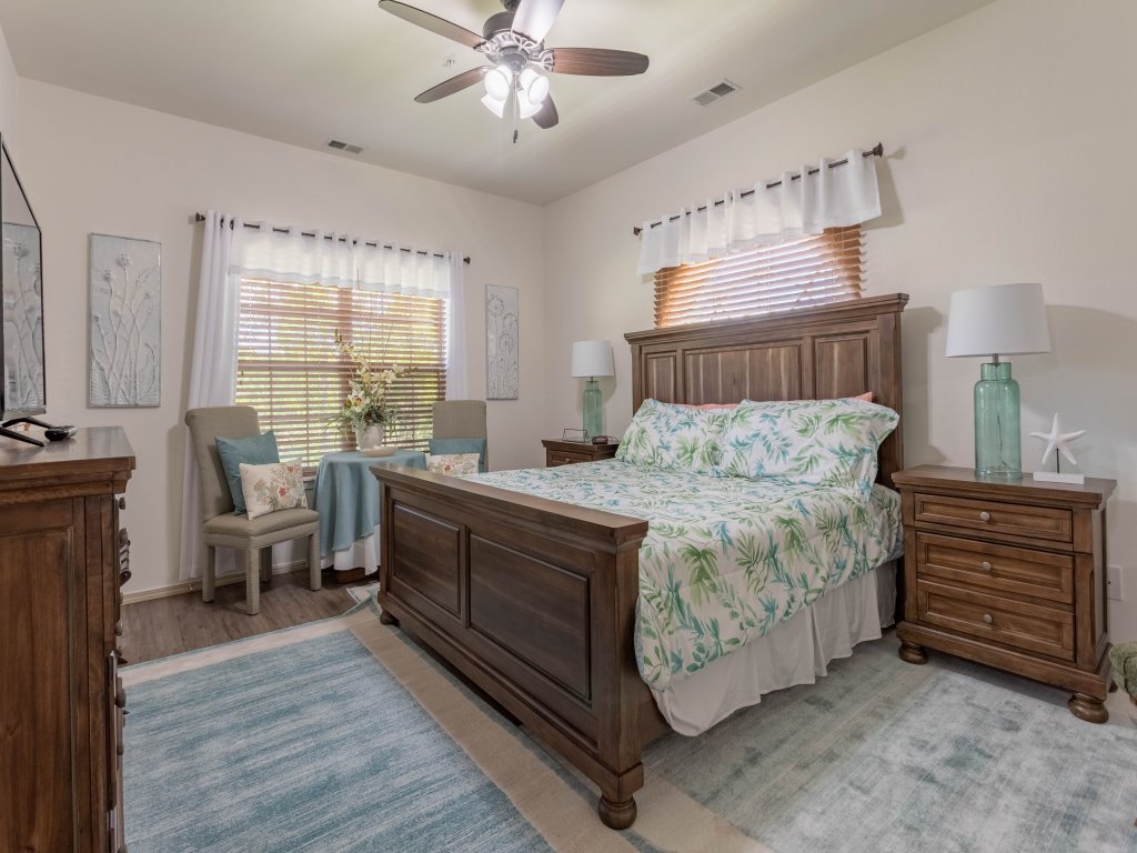 SB7-2 -Simple Serenity Vacation Rental in Branson West - RedAwning