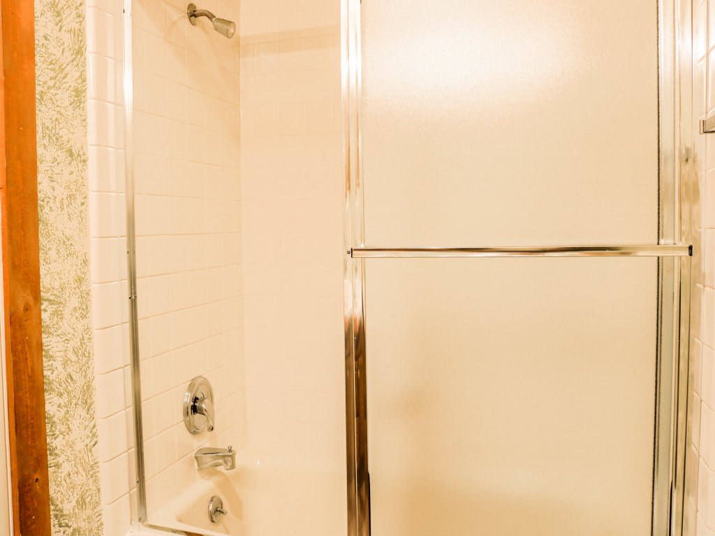 223 Ski Bum Studio Prime Base Spot Vacation Rental in Park City - RedAwning