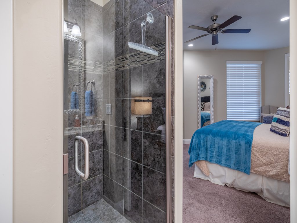Hoodoo Haute Vacation Rental in St. George - RedAwning