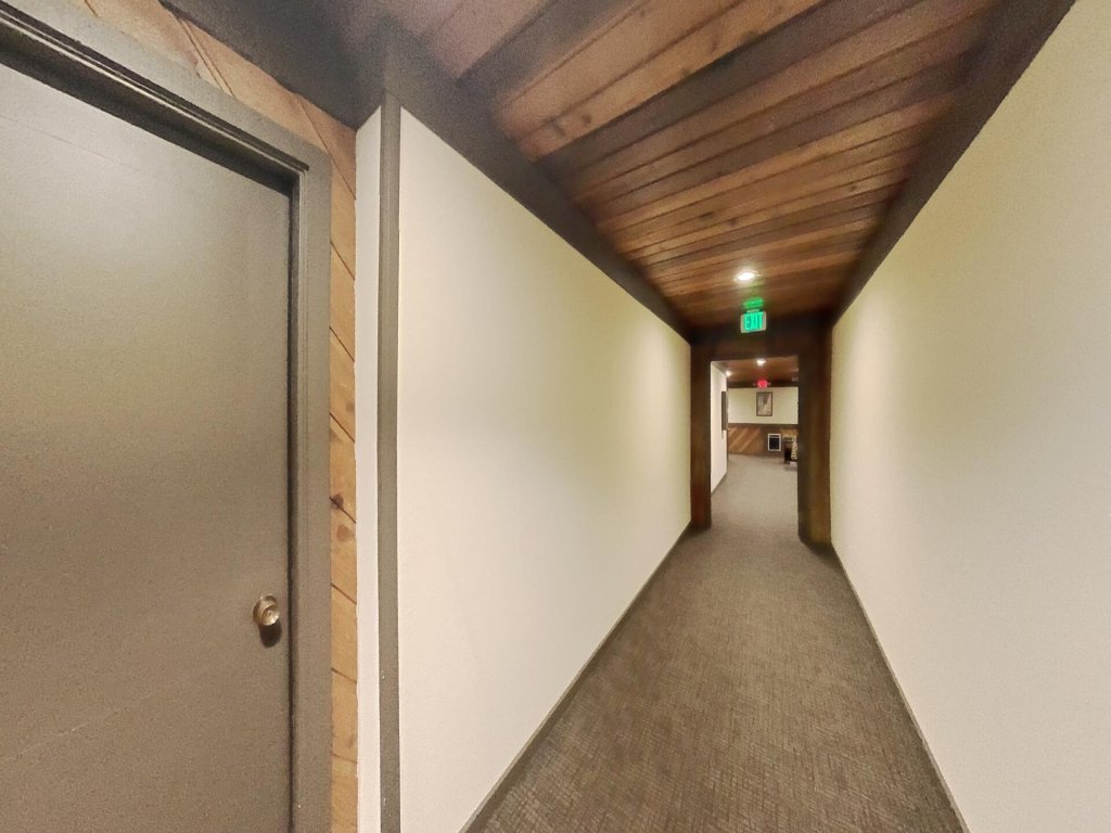 Stay Slopeside! One Bedroom Condo With Heated Floors (Snowbird 105) Vacation Rental in Mammoth Lakes - RedAwning