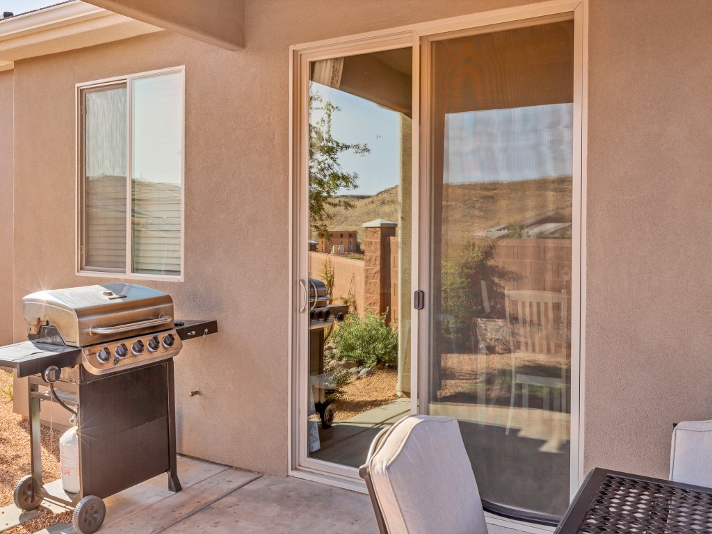 Rock Canyon Oasis Vacation Rental in Utah - RedAwning
