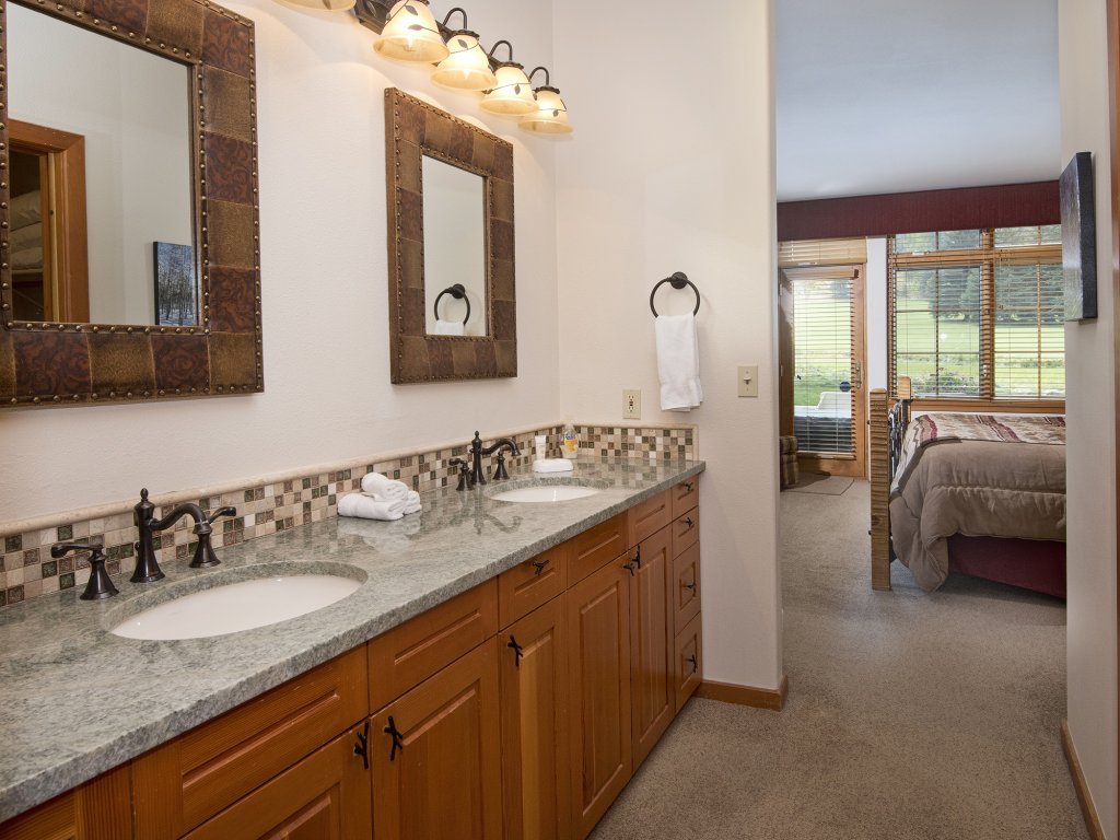 Enclave 217 Vacation Rental in Beaver Creek - RedAwning