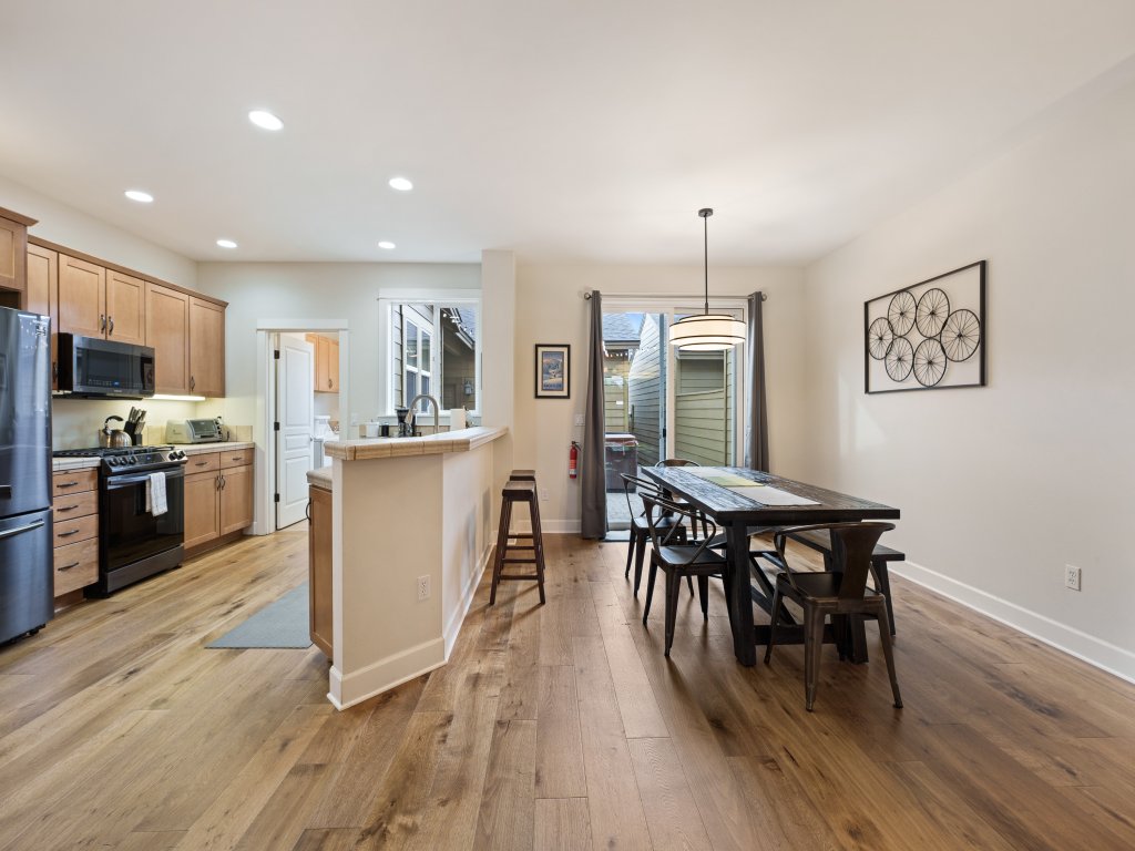 Tranquility on the Bluffs Vacation Rental in Bend - RedAwning