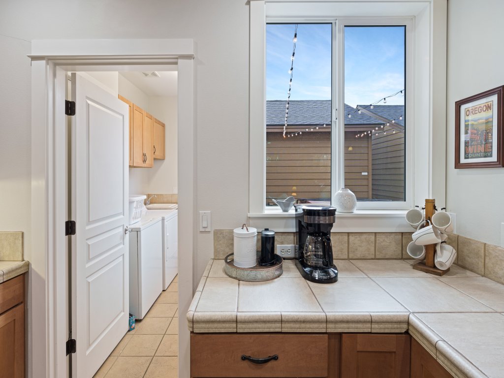 Tranquility on the Bluffs Vacation Rental in Bend - RedAwning