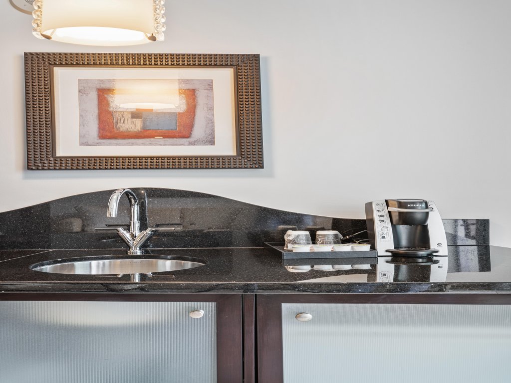 Junior Suite 1 at Sorrento Residences- Miami Beach Vacation Rental in Miami Beach - RedAwning