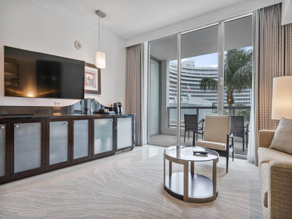 Junior Suite 1 at Sorrento Residences- Miami Beach Vacation Rental in Miami Beach - RedAwning