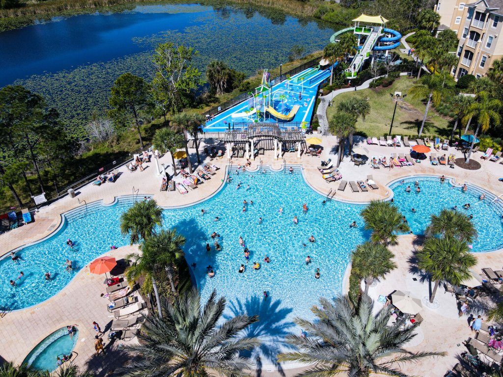 WH7703CS Windsor Hills 4B/4Ba Villa Vacation Rental in Kissimmee - RedAwning