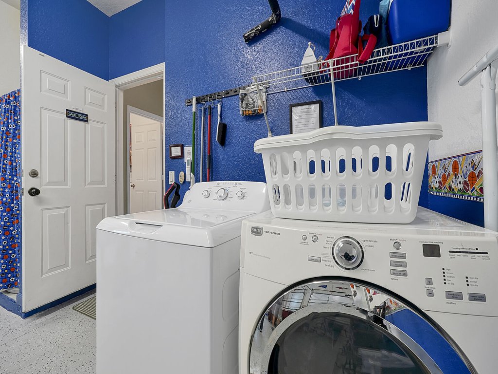 WH7703CS Windsor Hills 4B/4Ba Villa Vacation Rental in Kissimmee - RedAwning