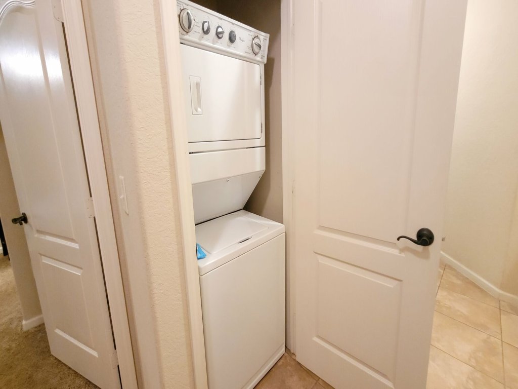 BP532CP Bella Piazza Condo Vacation Rental in Davenport - RedAwning