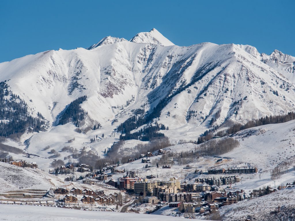Updated 1 Bedroom Condo in Mountaineer Square Vacation Rental in Crested Butte - RedAwning