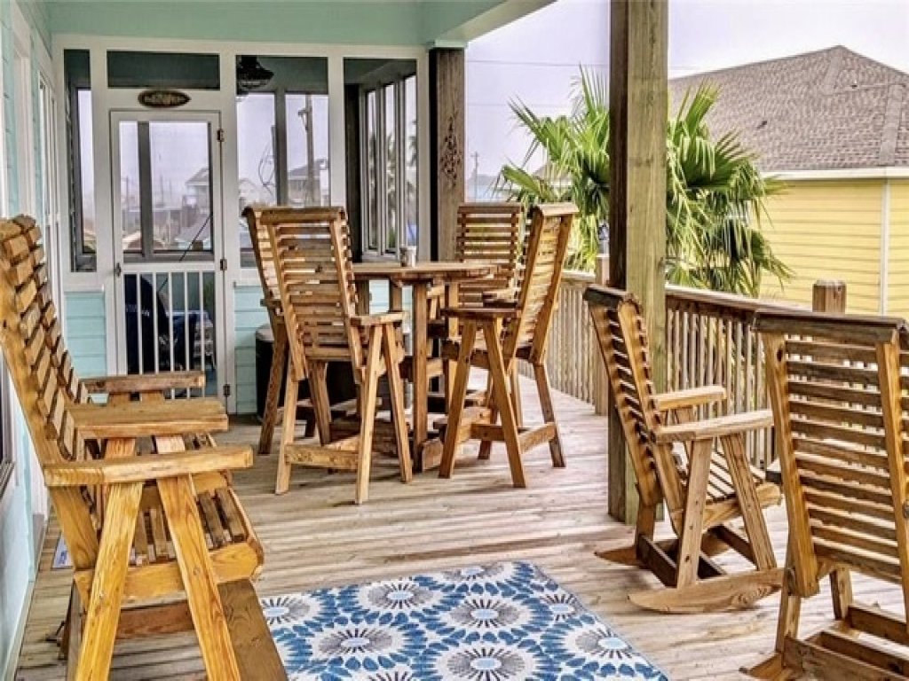 Reader's Retreat Vacation Rental in Texas - RedAwning