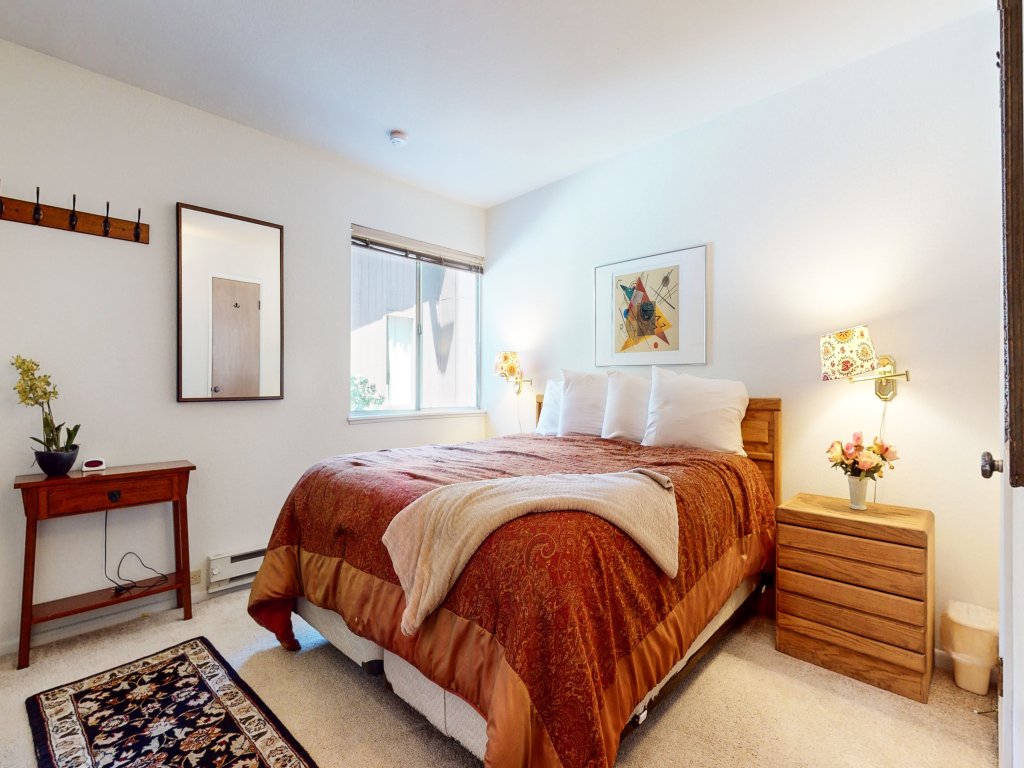 Mammoth Estates 133 Light and Bright Family favorite with Spacious Floorplan Vacation Rental in Mammoth Lakes - RedAwning