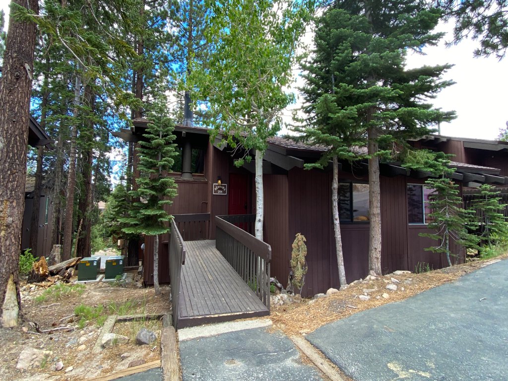 Mammoth Estates 204 Large Mountain Condo with Updates, Cozy and Clean, Walk to The Village Vacation Rental in Mammoth Lakes - RedAwning