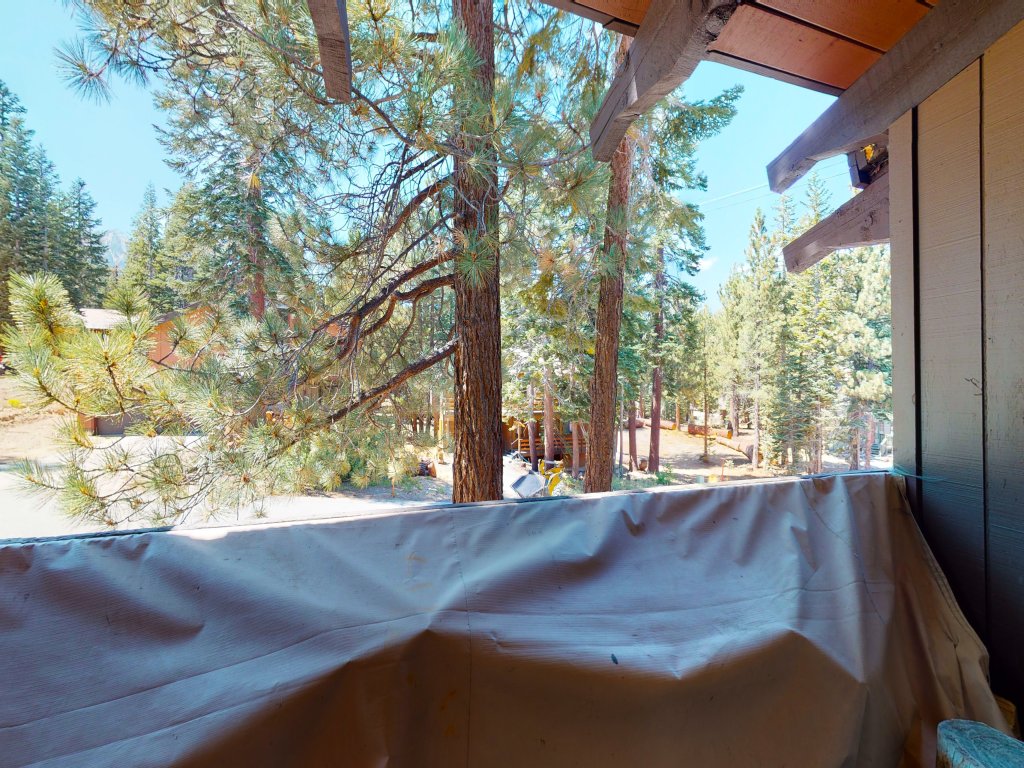 Mammoth Estates 203 Pet-friendly Large Mountain Condo with Wood Burning Fireplace Vacation Rental in Mammoth Lakes - RedAwning