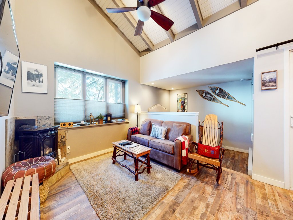 Mammoth Estates 108 Mountain Design Studio, Phenomenal location, Walk to The Village Gondola Vacation Rental in Mammoth Lakes - RedAwning