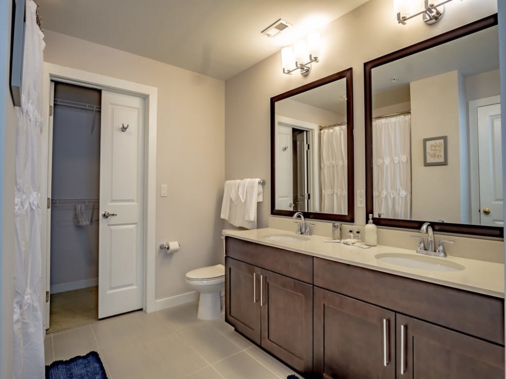 3380 Peachtree Rd NE Atlanta, GA 30326, USA Vacation Rental in Atlanta - RedAwning