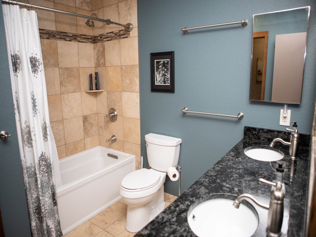 1221 Keystone Gulch Vacation Rental in Keystone - RedAwning