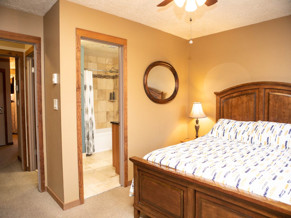 1221 Keystone Gulch Vacation Rental in Keystone - RedAwning