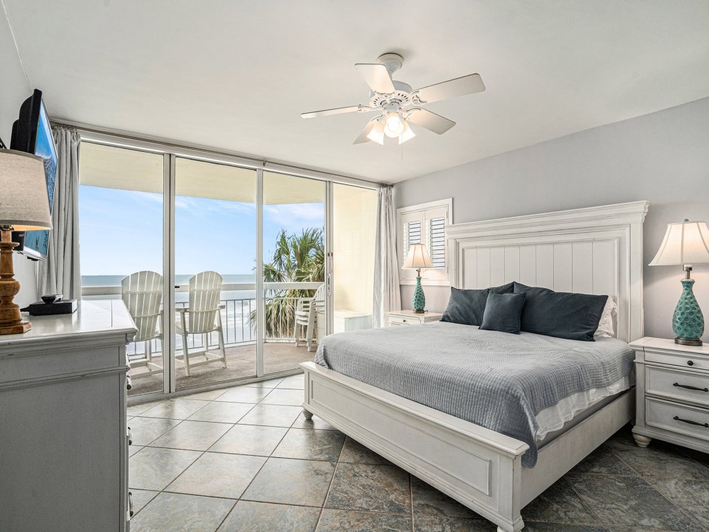 0212  Waters Edge Resort Vacation Rental in Garden City Beach - RedAwning