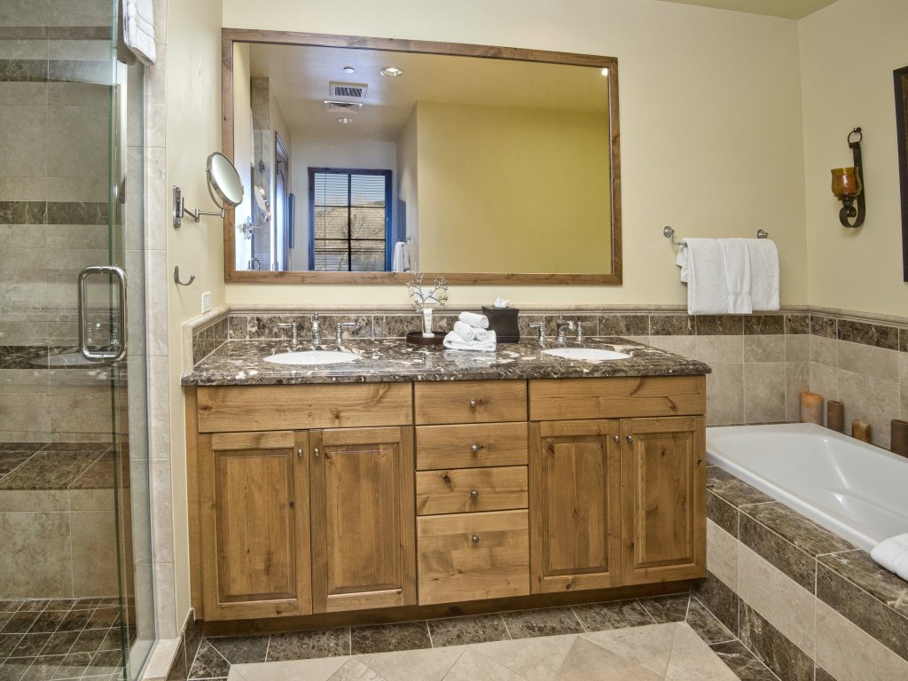 Beaver Creek Landing A404 Vacation Rental in Beaver Creek - RedAwning