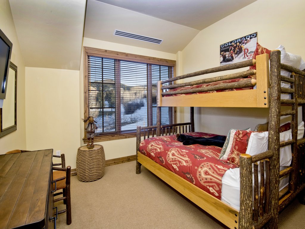 Beaver Creek Landing A404 Vacation Rental in Beaver Creek - RedAwning