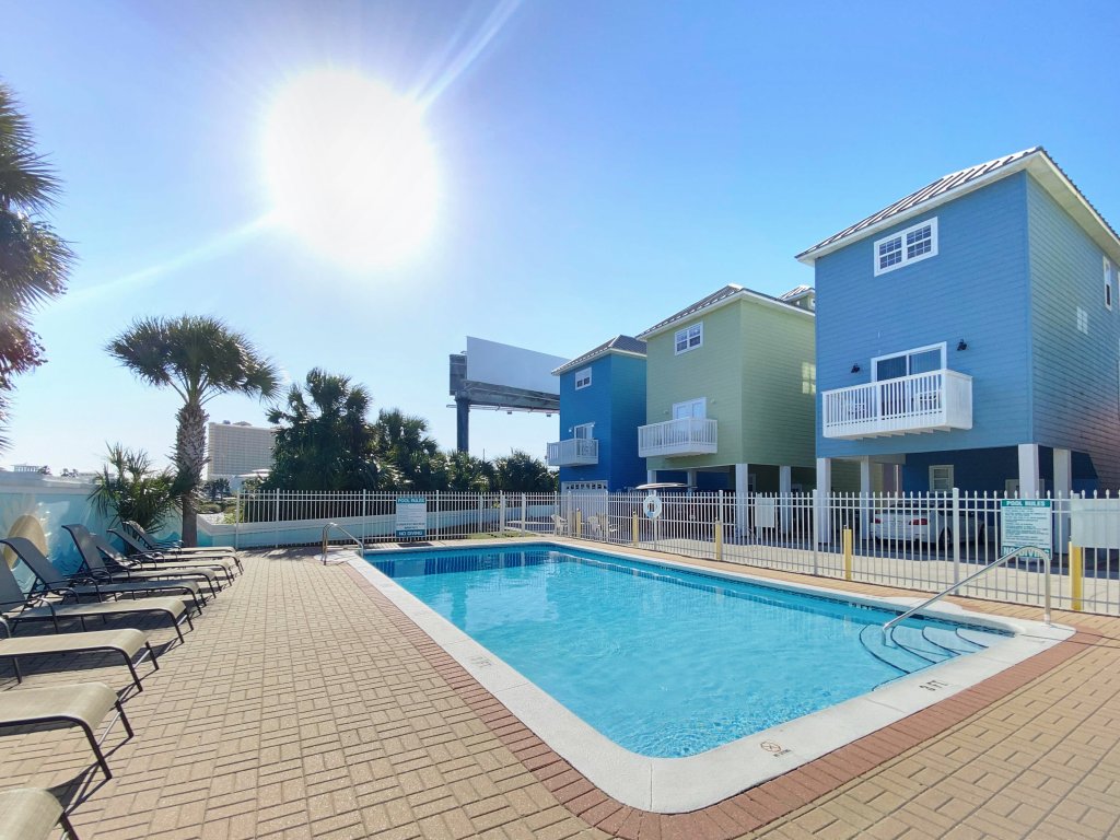 SummerTowne 1 Vacation Rental in Panama City Beach - RedAwning