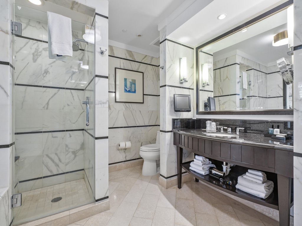 Junior Suite 2 at Sorrento Residences- Miami Beach Vacation Rental in Miami Beach - RedAwning