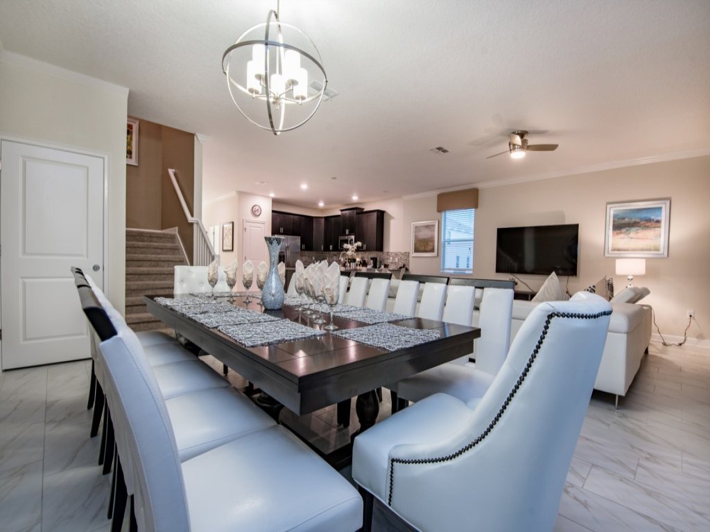 9 Bed Champions Gate 2 Kings Lower Level Vacation Rental in Davenport - RedAwning
