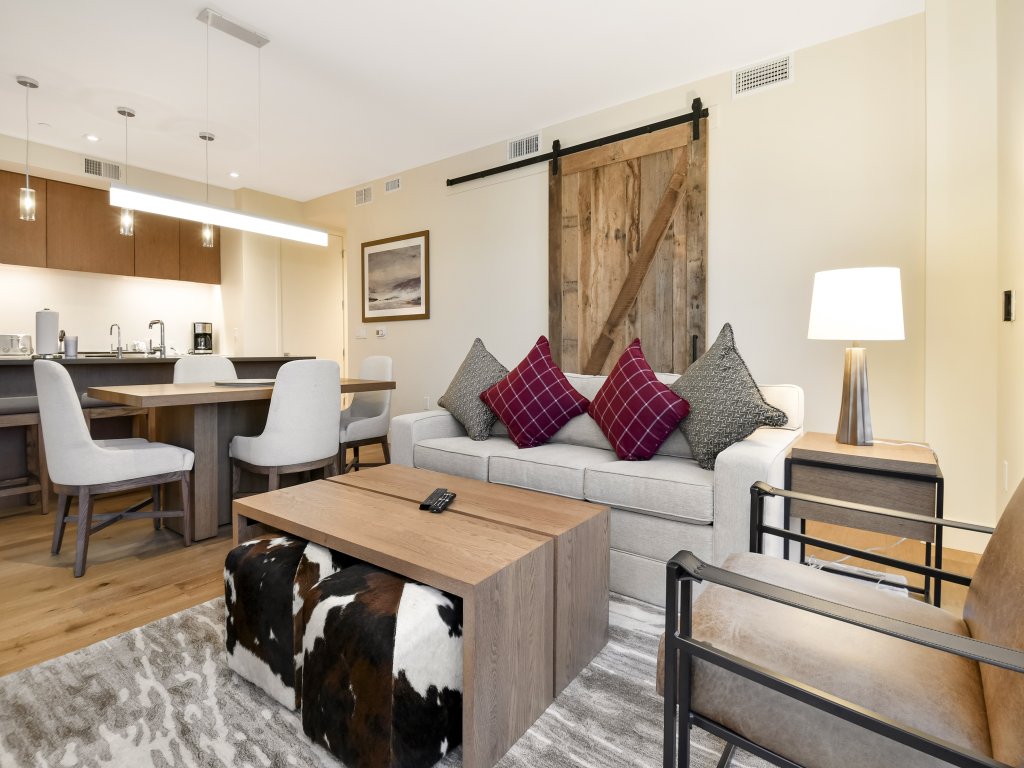 Mountain 1BR in Canyons Village-Ski in/ski out! Save 20% on 7+ Nights! Vacation Rental in Park City - RedAwning