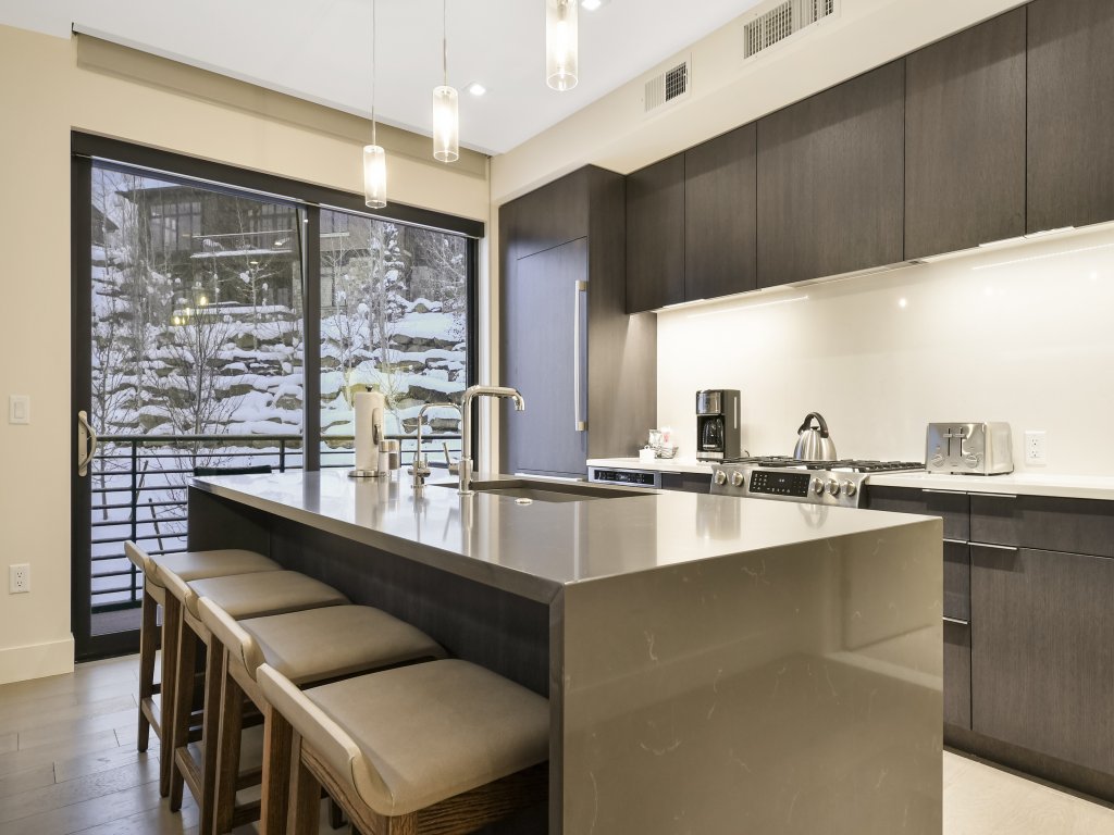 3BR Residence in Canyons Village- Ski in/ski out! Save 20% on 7+ Nights! Vacation Rental in Park City - RedAwning