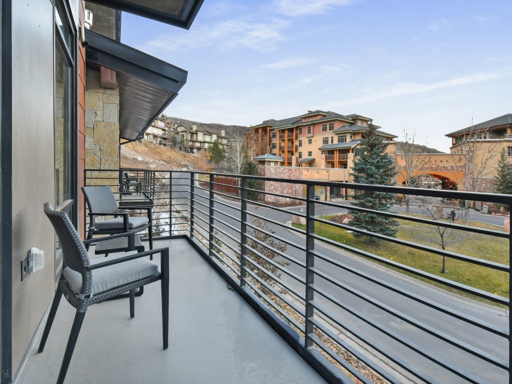 New & Luxury 2 BR in Canyons Village - Ski in/out! Save 20% on 7+ Nights! Vacation Rental in Park City - RedAwning