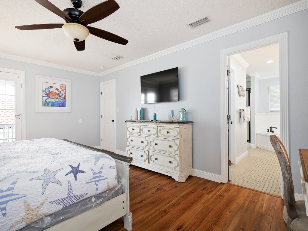 107 E. Oleander Vacation Rental in South Padre Island - RedAwning