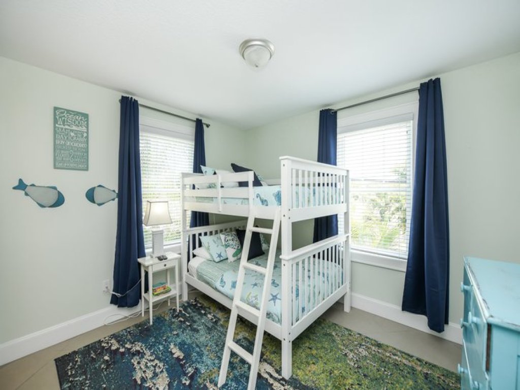 2201 AVE C Vacation Rental in Bradenton Beach - RedAwning