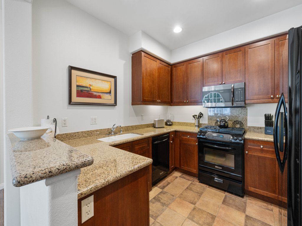 C77-1 Lux 1BD Villa near Clubhouse with all amenities Vacation Rental in La Quinta - RedAwning