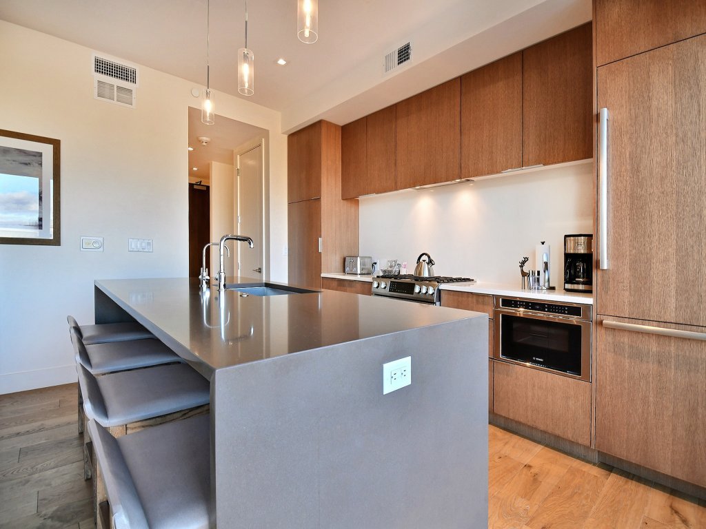 Modern 1BR Residence in Canyons Village Ski in/out! Save 20% on 7+ Nights! Vacation Rental in Park City - RedAwning