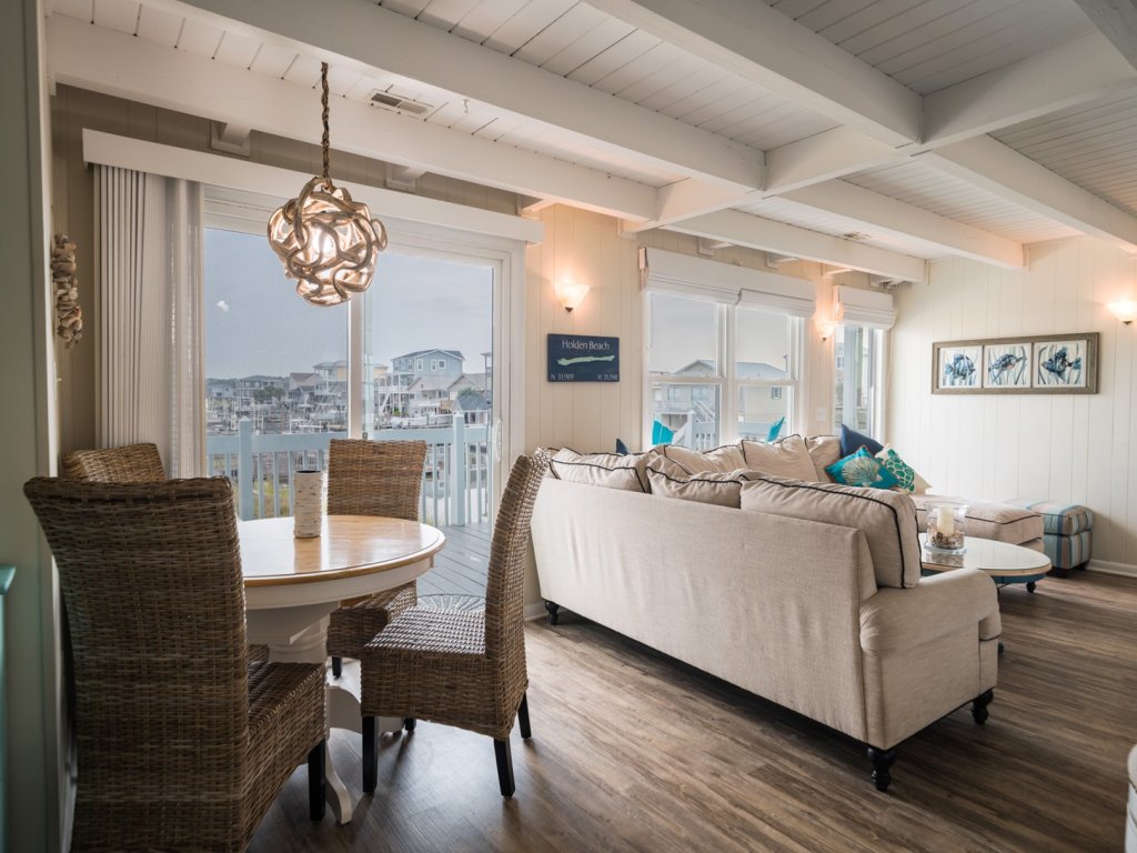 Palmetto Paradise / 420 Ocean Blvd West Vacation Rental in Holden Beach - RedAwning