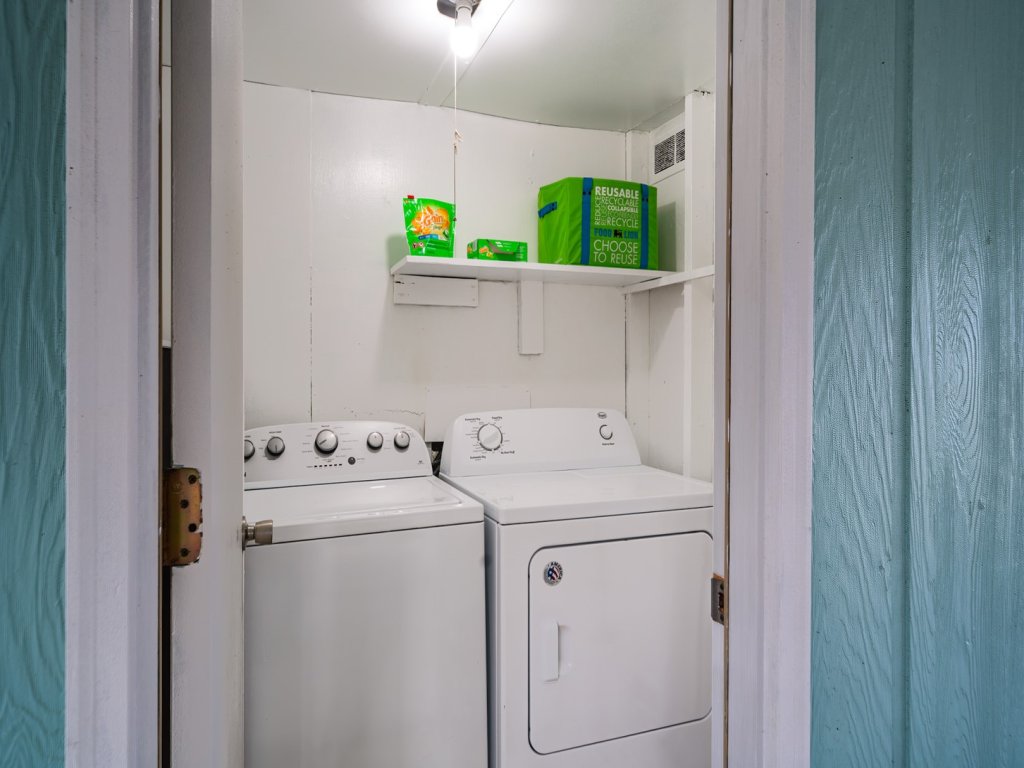Palmetto Paradise / 420 Ocean Blvd West Vacation Rental in Holden Beach - RedAwning