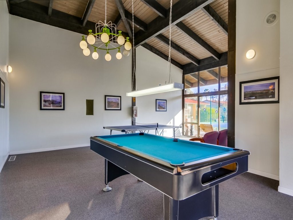 Coastal Chic Furnishings Condo Steps to Beach SBTC 128 Vacation Rental in Solana Beach - RedAwning
